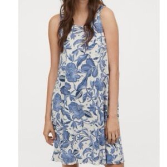 H&M Blue and White Floral Swing Dress Size Small - Picture 2 of 13